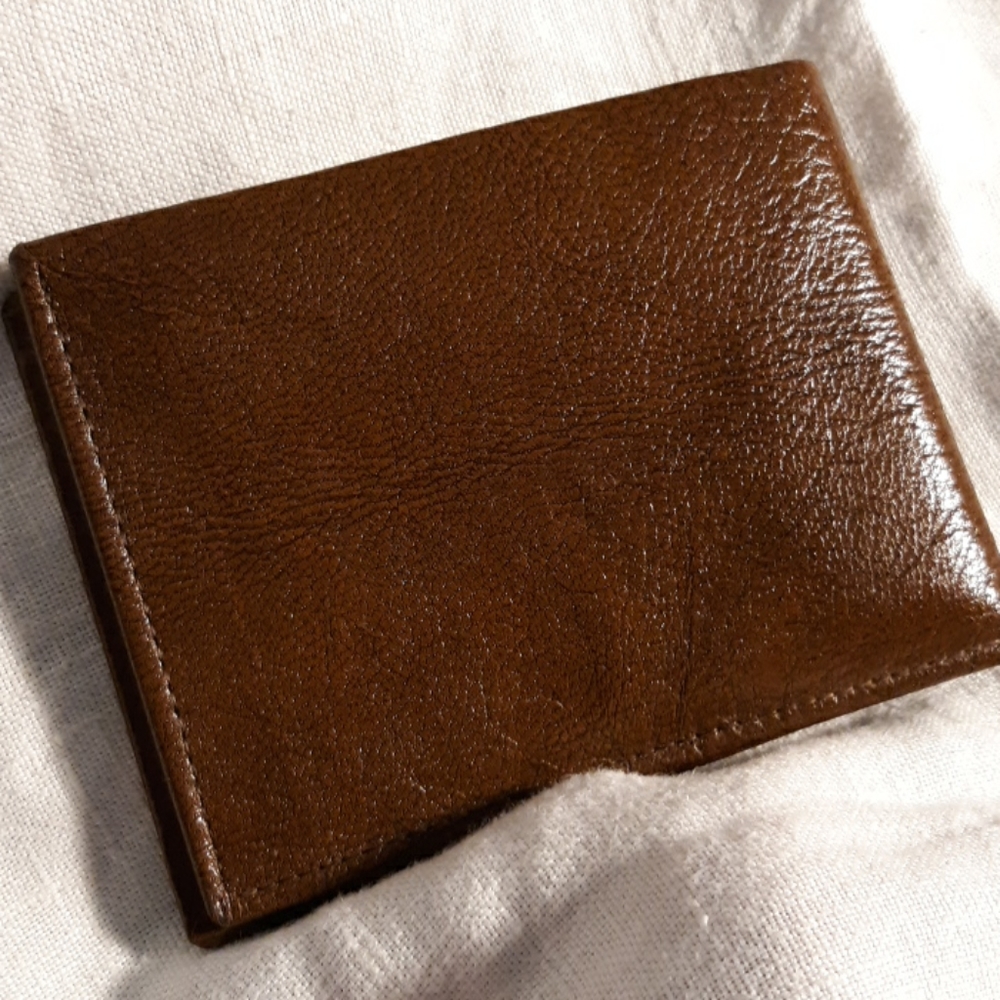 Prince Gardner Mens Leather Bi-Fold Wallet - Picture 2 of 3